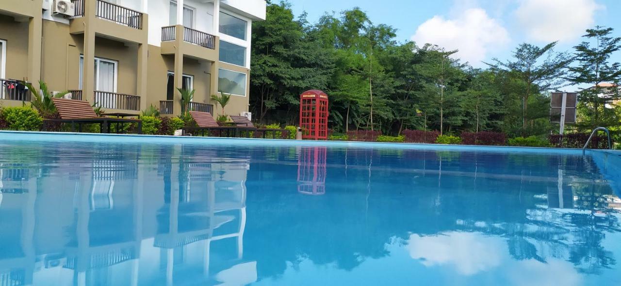 Wh Hotel & Service Apartment Thanlyin Exterior photo